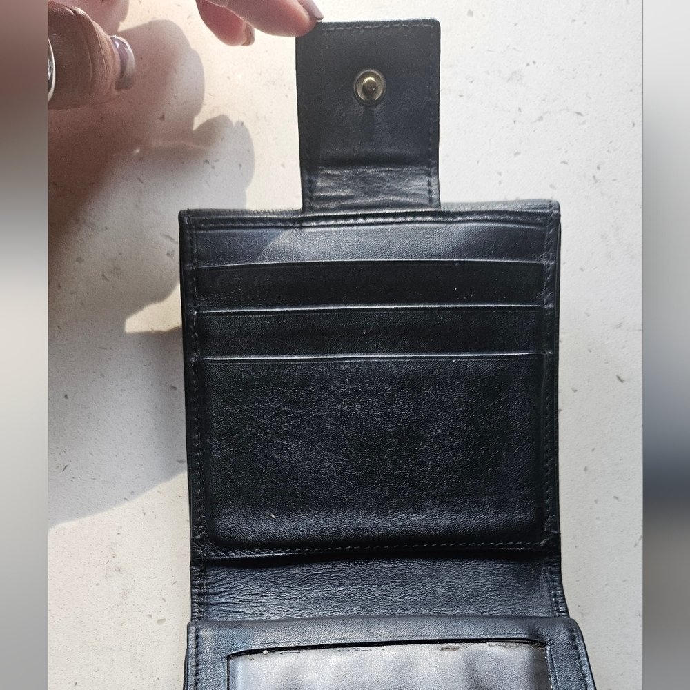 Vintage Salvatore Ferragamo Black Leather Bifold Wallet Coin Case c-22167  Flaw - Picture 3 of 8